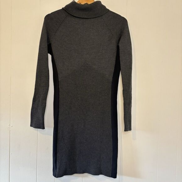 Athleta Mesa Hybrid Sweater Dress Merino Wool Turtle Neck Charcoal Gray Size XS - Picture 4 of 15